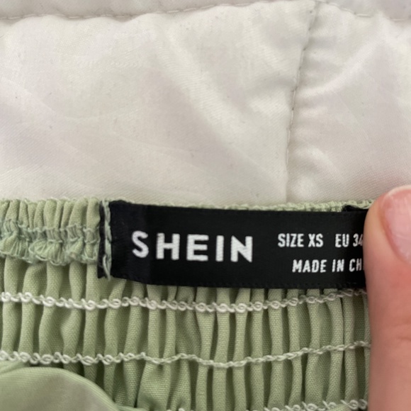 Shein green tank top size xs - Picture 3 of 3